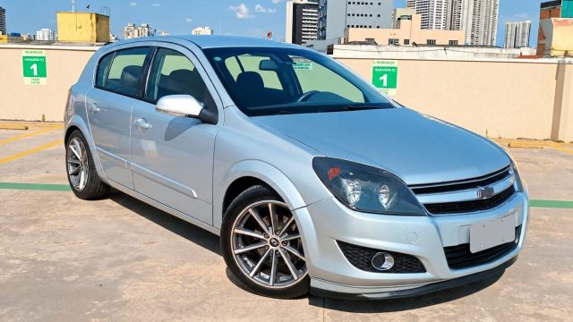 Vectra GT 8V 2011 Automático Flex
